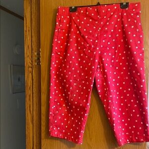 Red Star-Patterned Cropped Pants